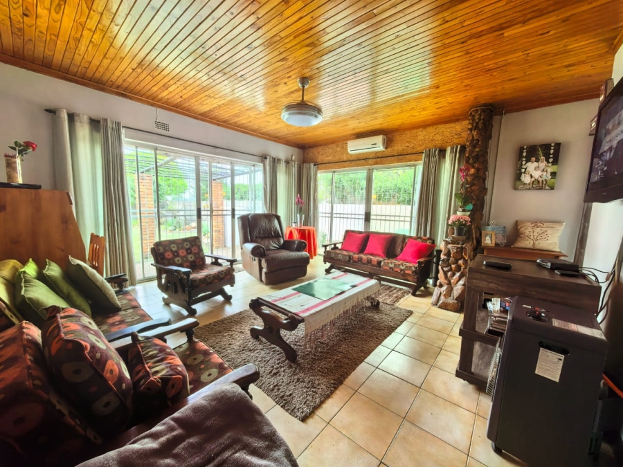 3 Bedroom Property for Sale in Vaalpark Free State